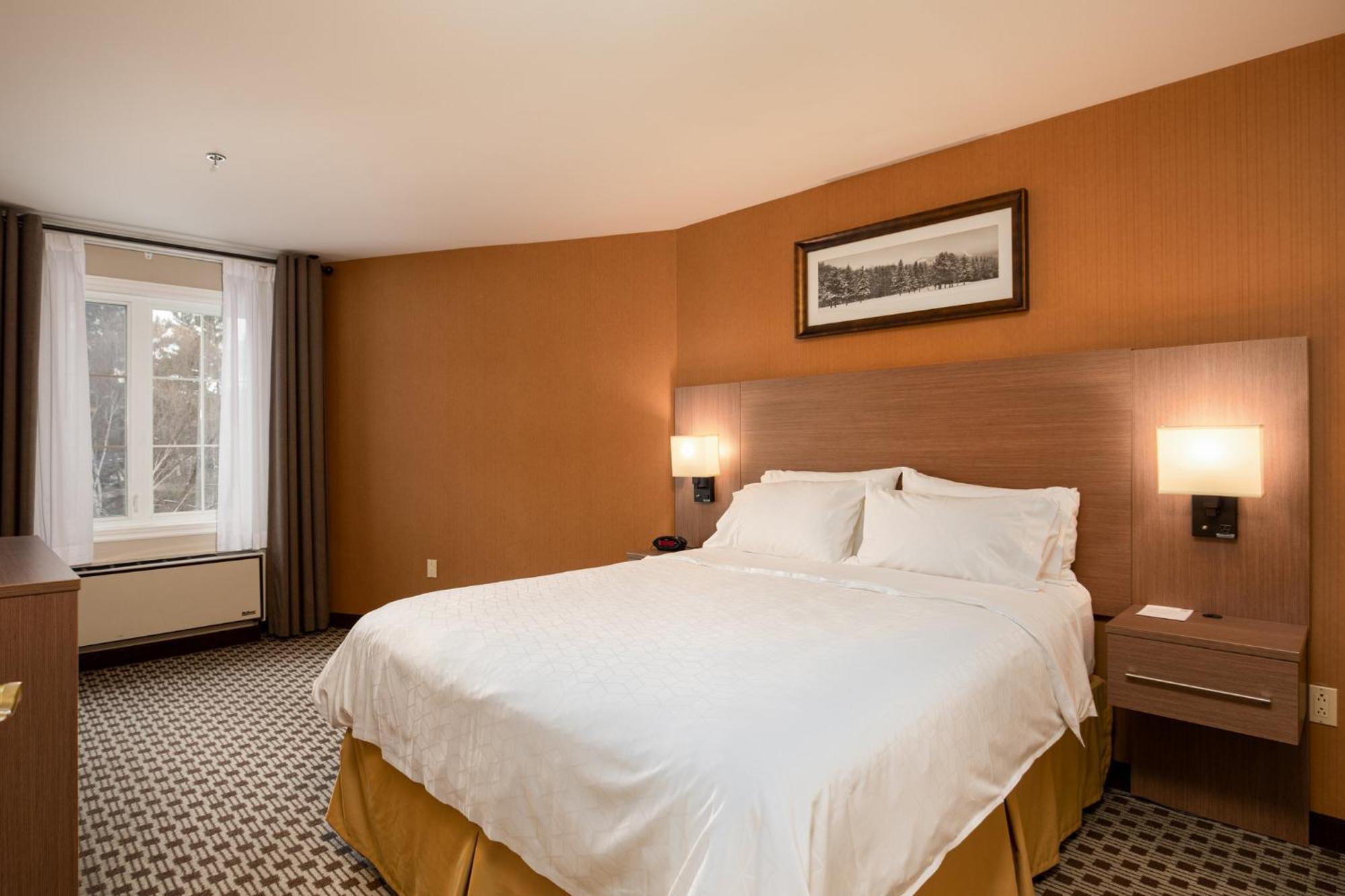 Holiday Inn Express & Suites Tremblant By Ihg Мон-Трамблан Экстерьер фото